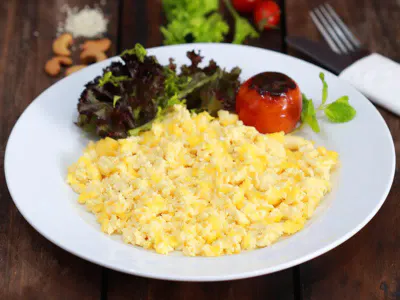 SCRAMBLE EGGS