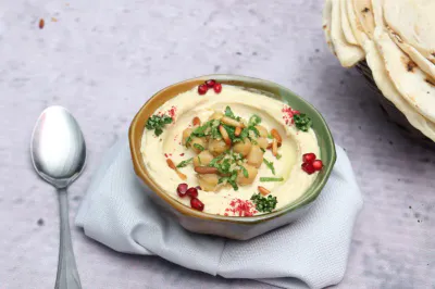 HUMMUS
